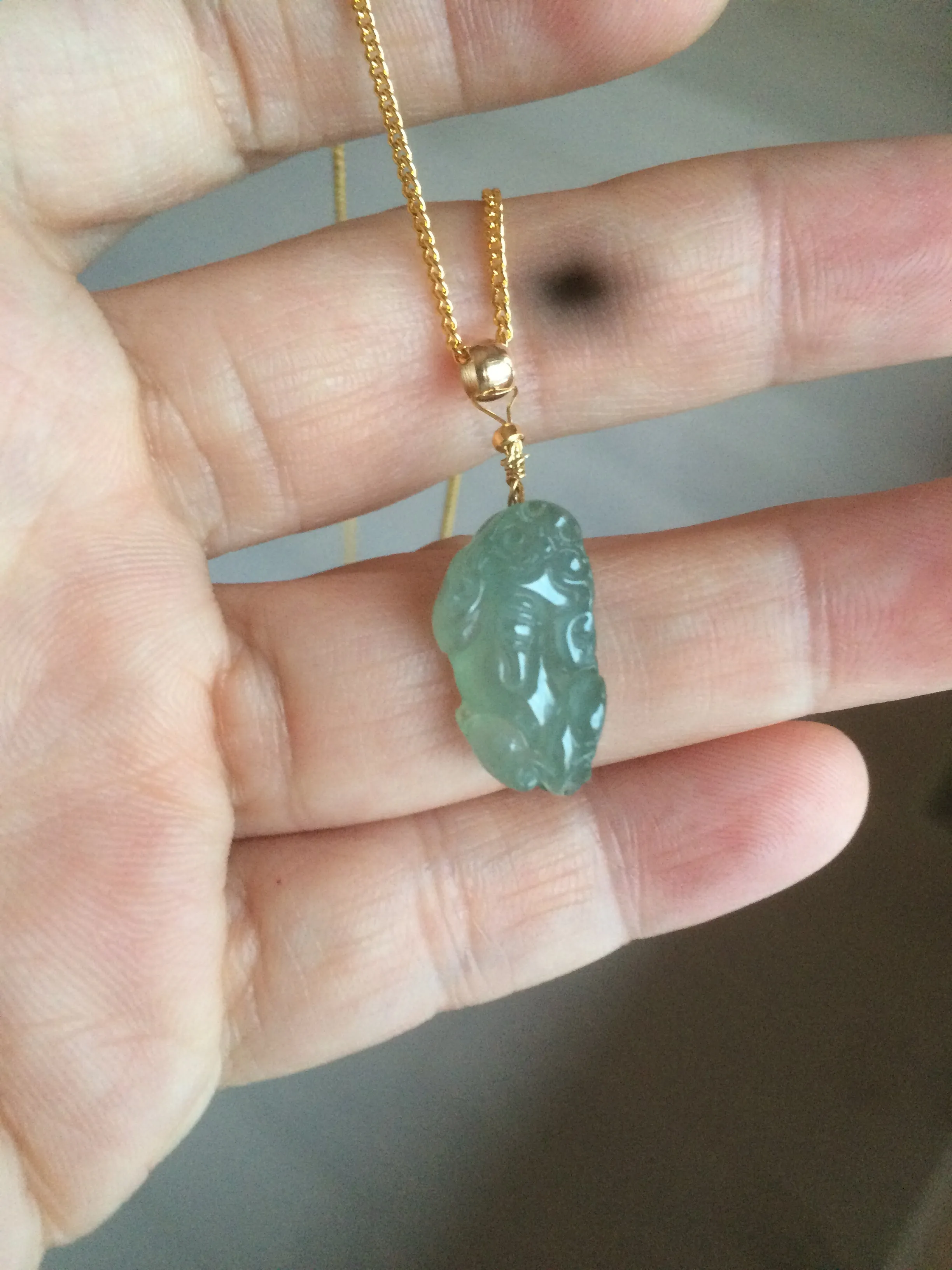 100% natural type A icy watery jadeite jade green/white 3D PiXiu(貔貅) pendant necklace C30