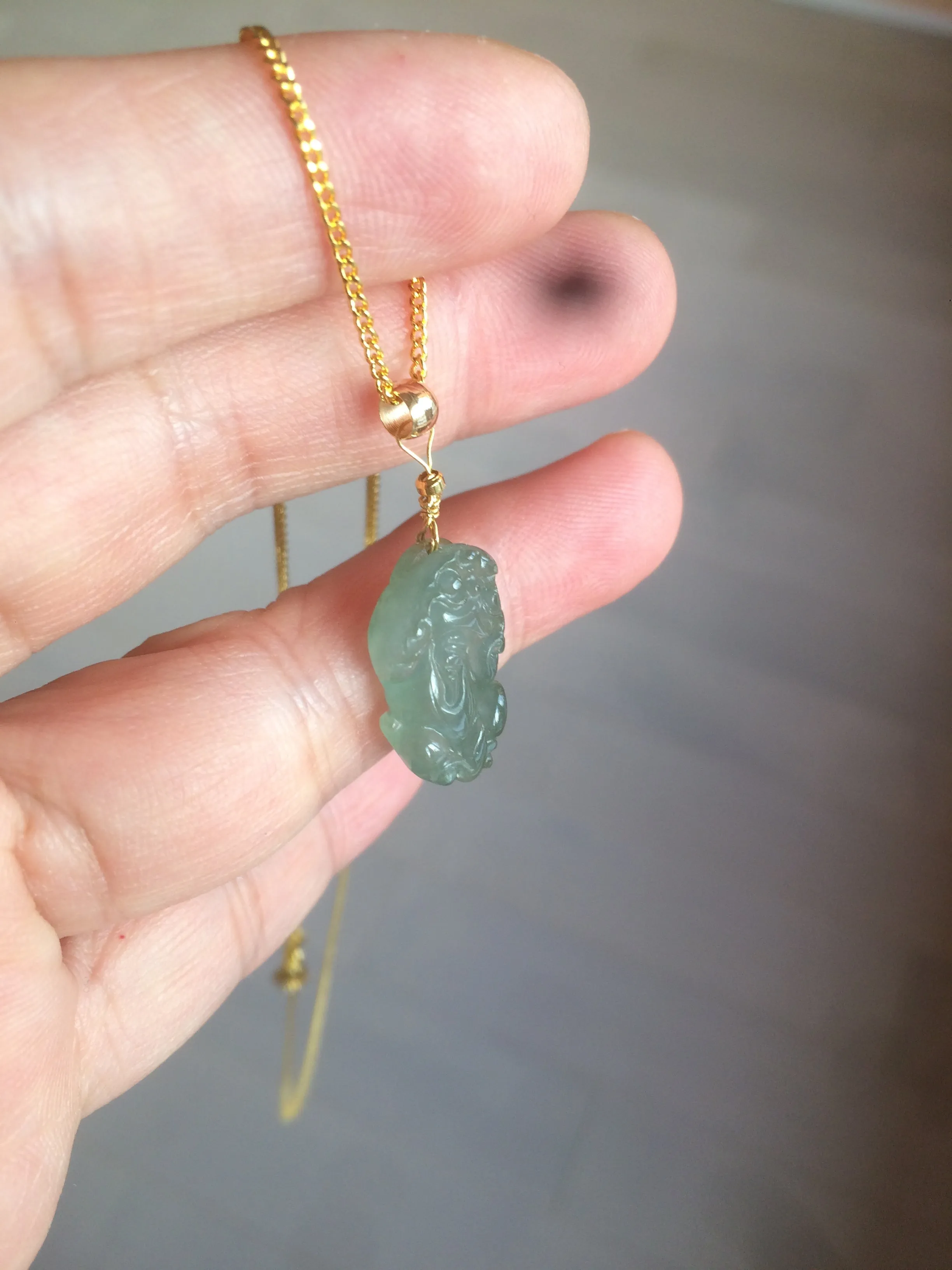 100% natural type A icy watery jadeite jade green/white 3D PiXiu(貔貅) pendant necklace C30