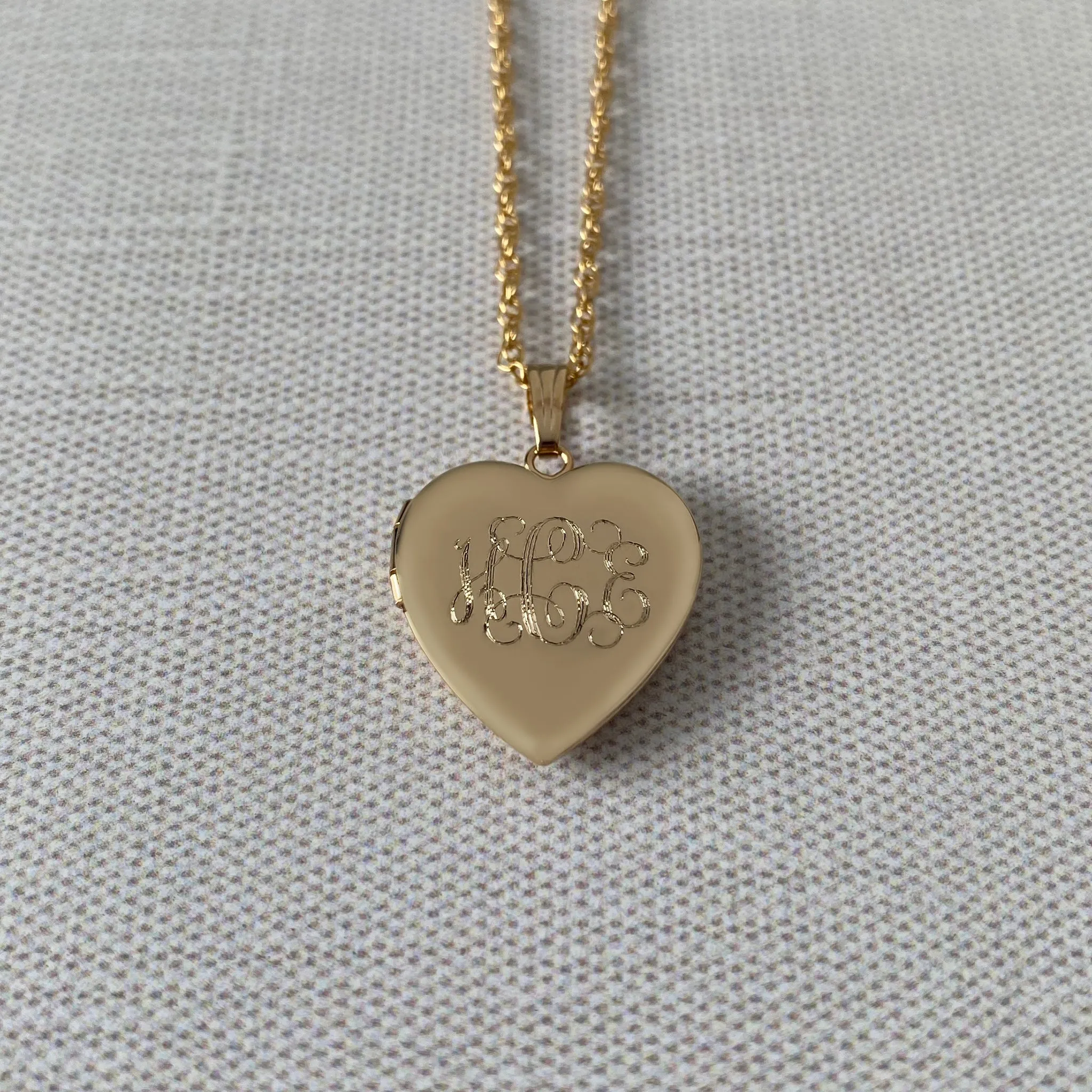 14K Gold Filled 19mm Heart Locket Necklace