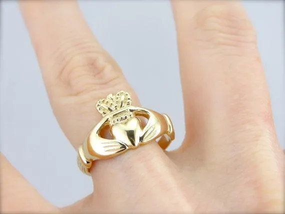 14K Yellow Gold Claddagh Ring