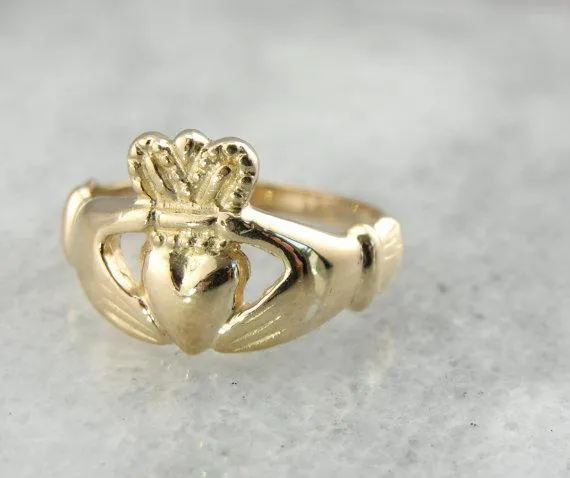 14K Yellow Gold Claddagh Ring