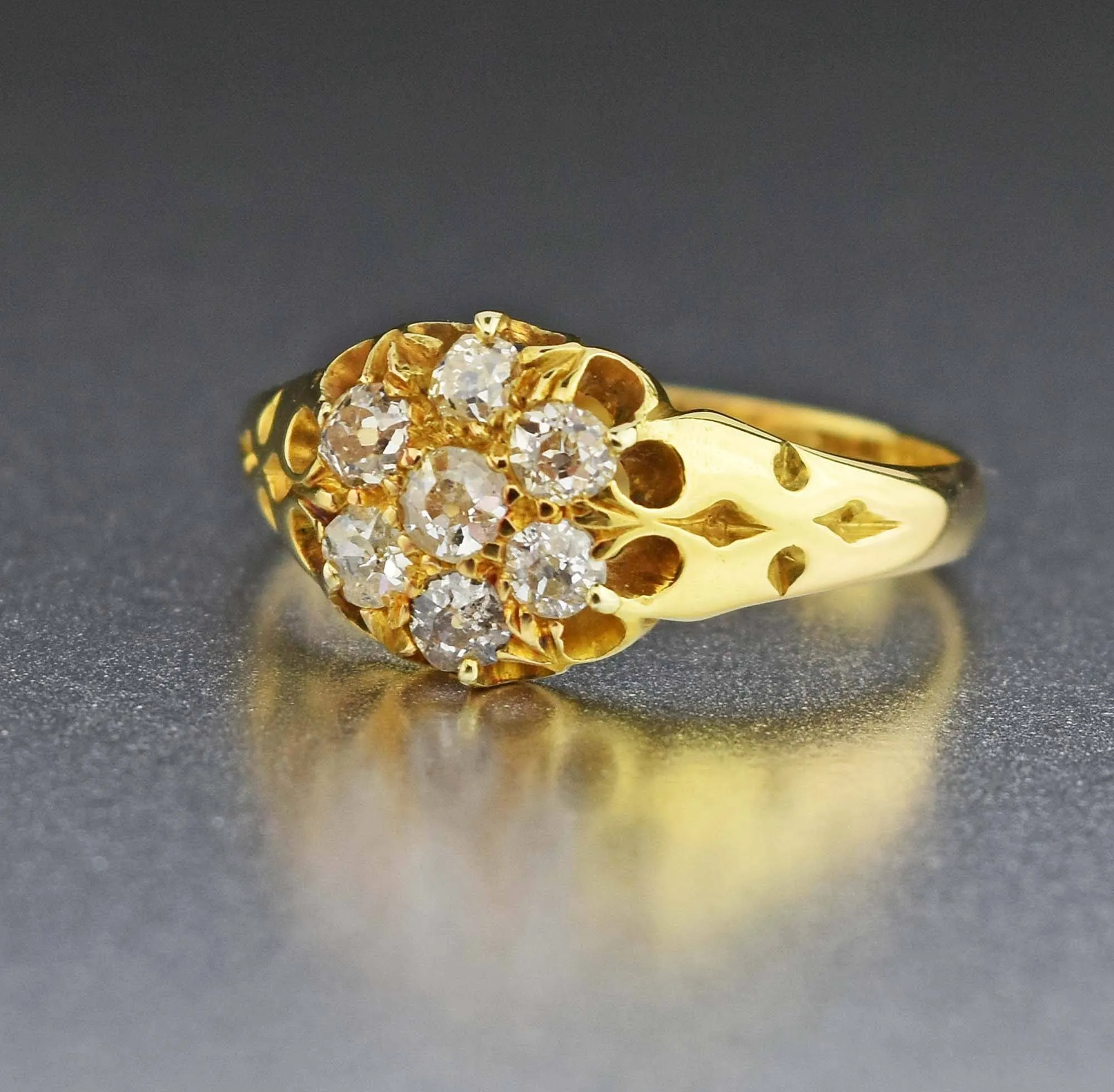 18K Gold Antique Diamond Cluster Ring