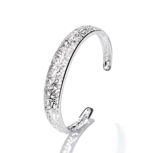 18K White Gold Filigree Flower Bangle Bracelet