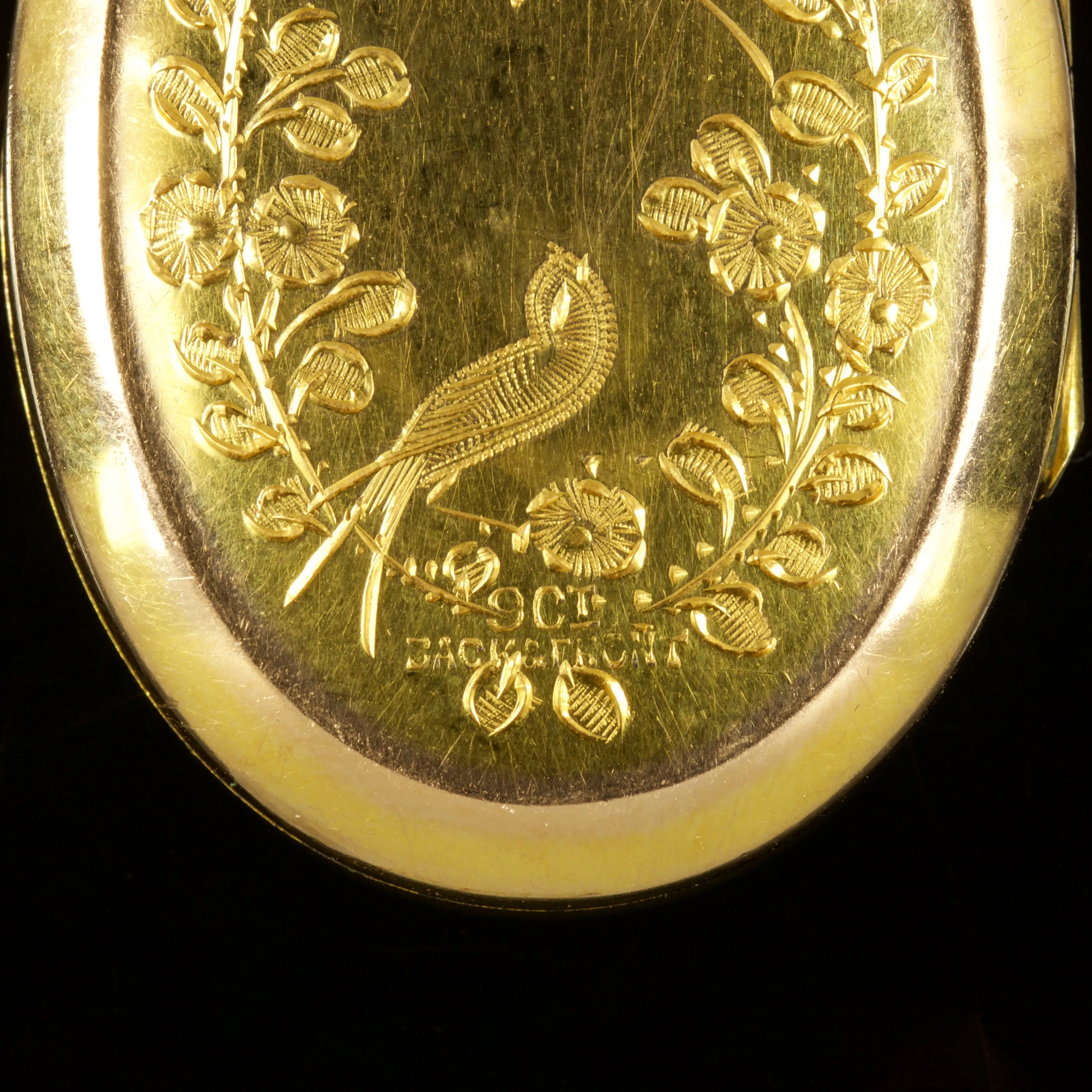 Antique Victorian Gold Locket 9Ct Circa 1900