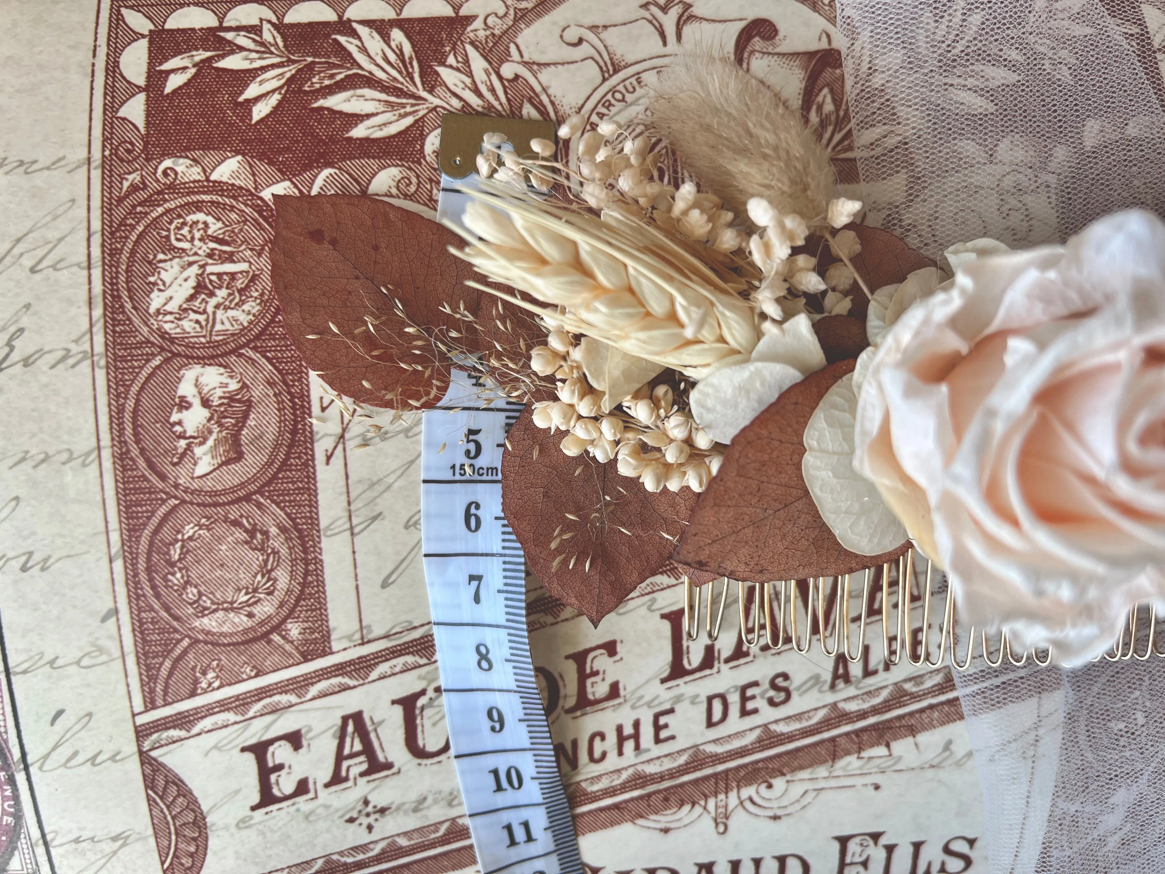 Boho Rustic Floral Hair Comb, Brown and Ivory Flower Hair Accessories, Pastel Flower Headpiece