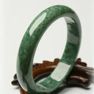 Buddhisttemple Harmony Jade Bracelet: Prosperity & Tranquility