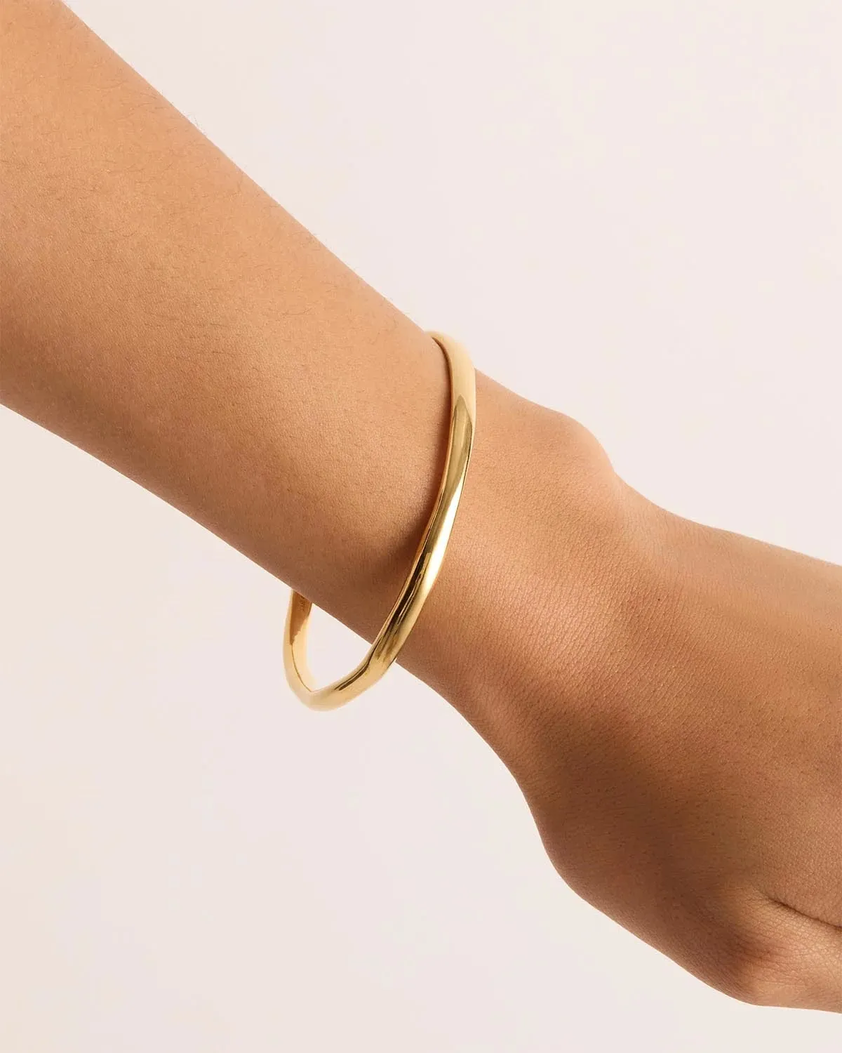 By charlotte Lover Bangle - 18k Gold