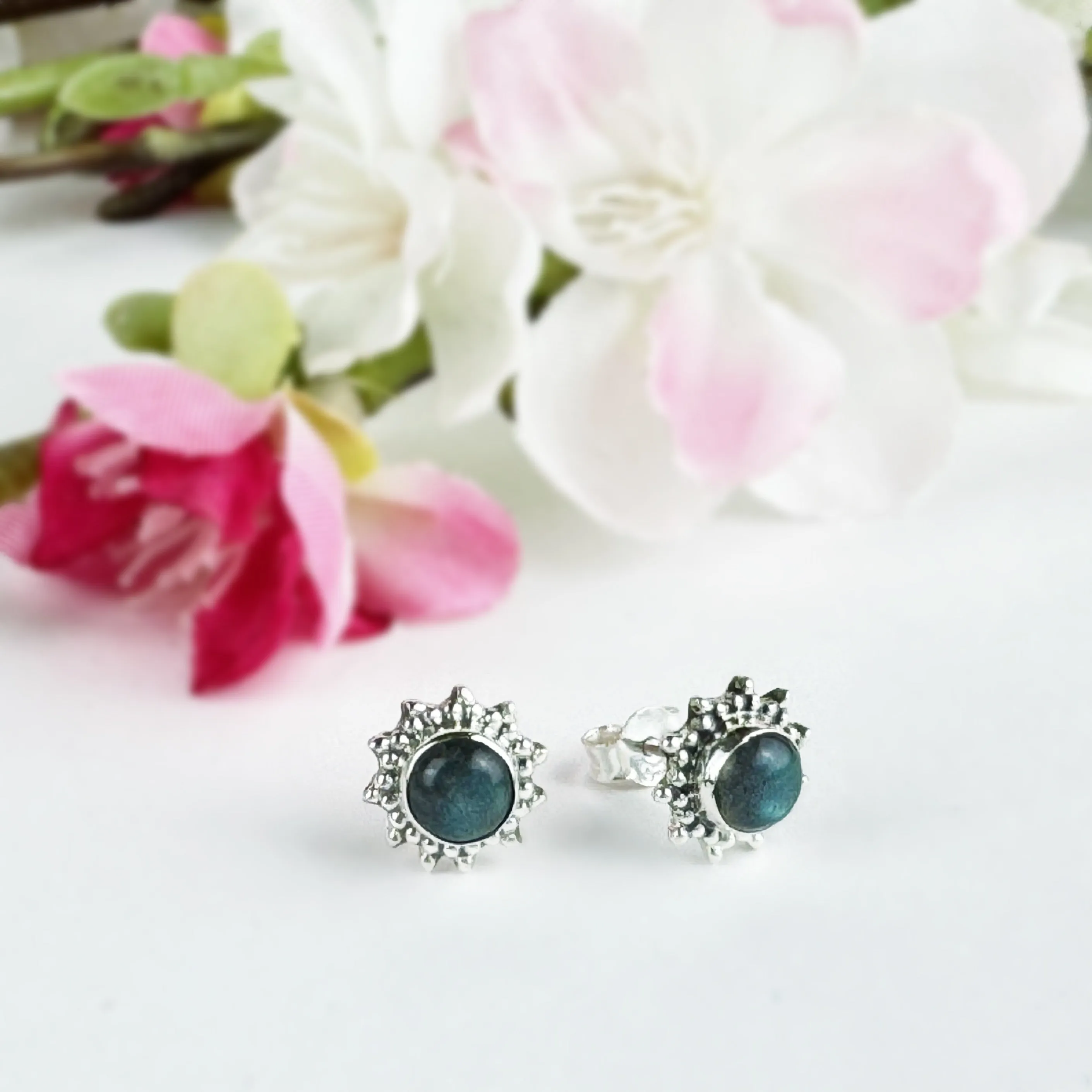 Ellora Earrings - VE386