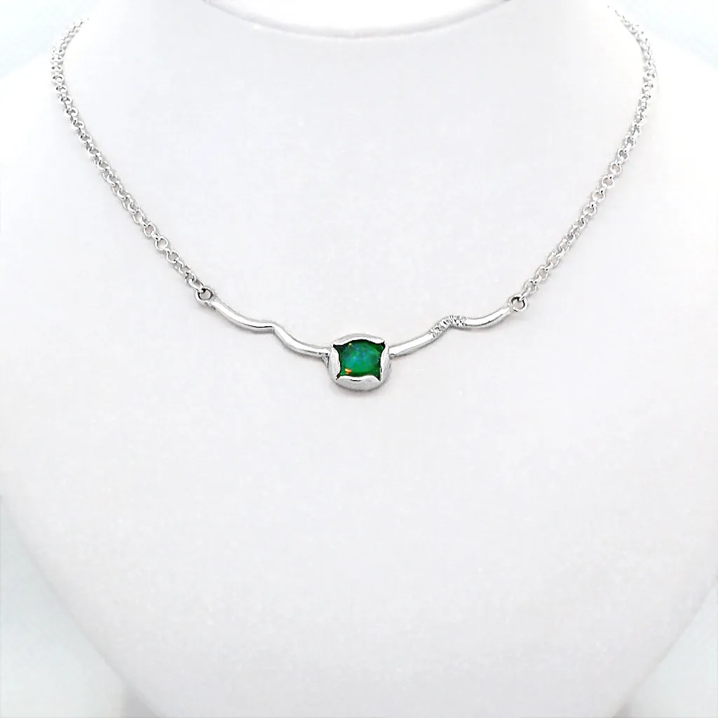 Emerald & diamonds Necklace