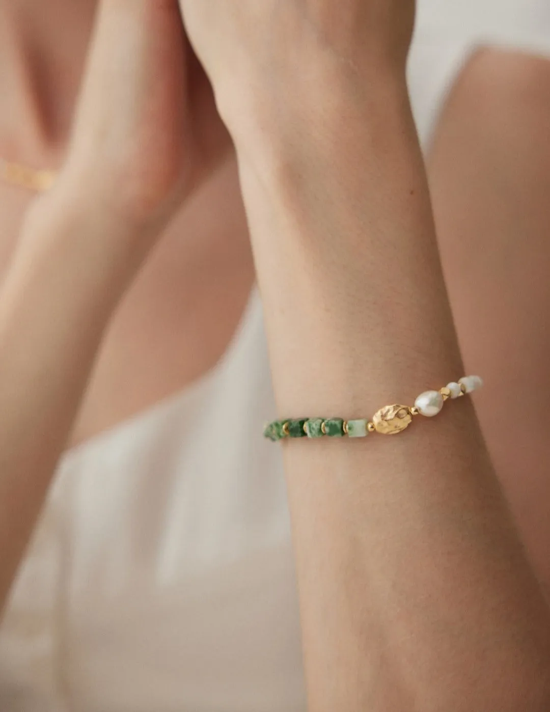 Emerald Green Gemstone and Pearl Bracelet