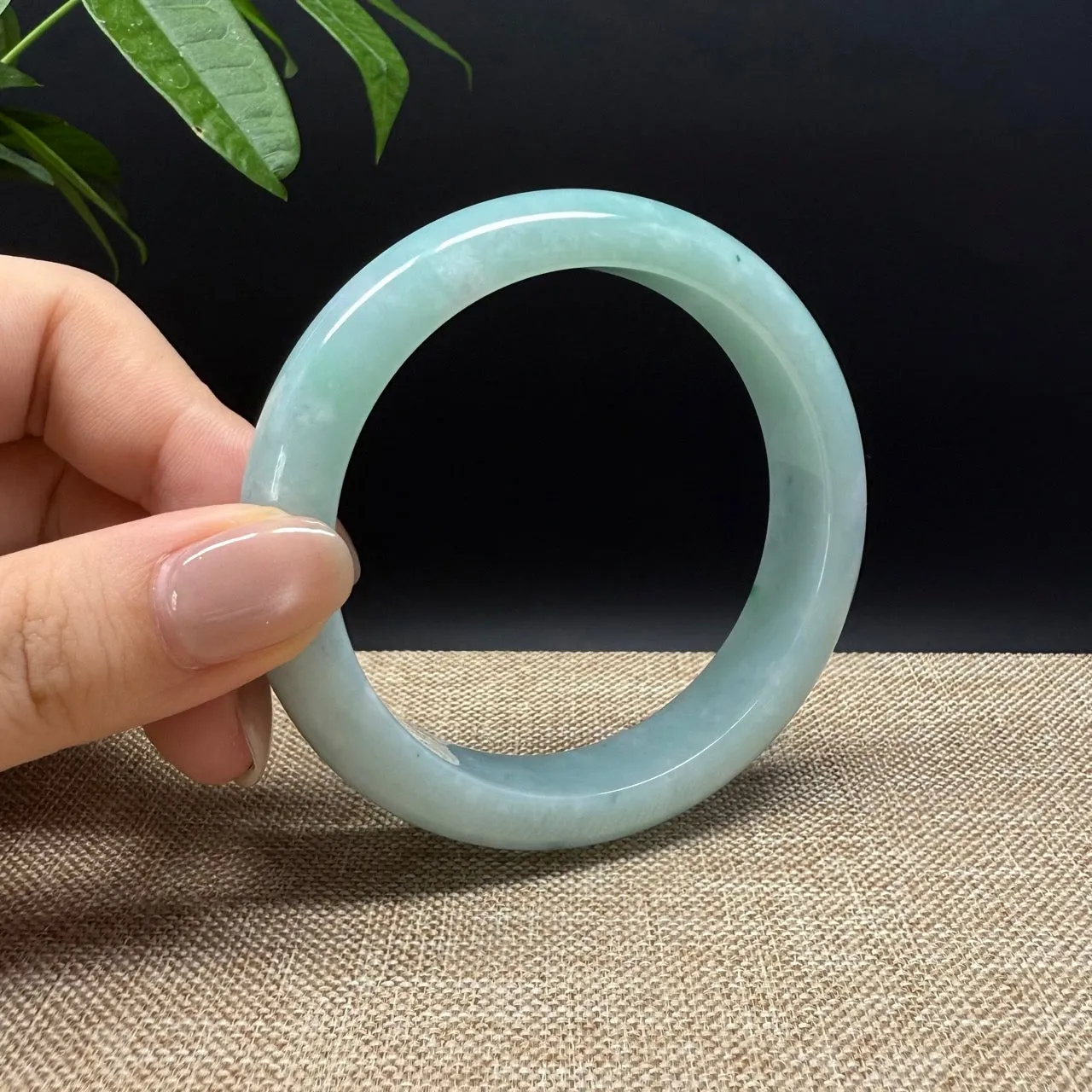 Genuine Burmese Green Jade Jadeite Bangle Bracelet ( 59.1mm )