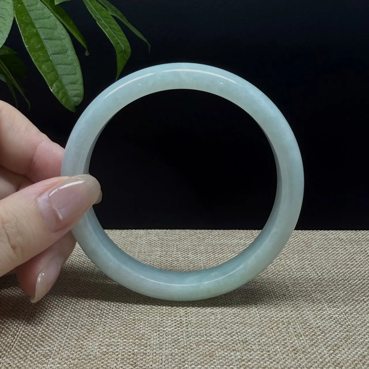 Genuine Burmese Green Jade Jadeite Bangle Bracelet ( 62.4mm )