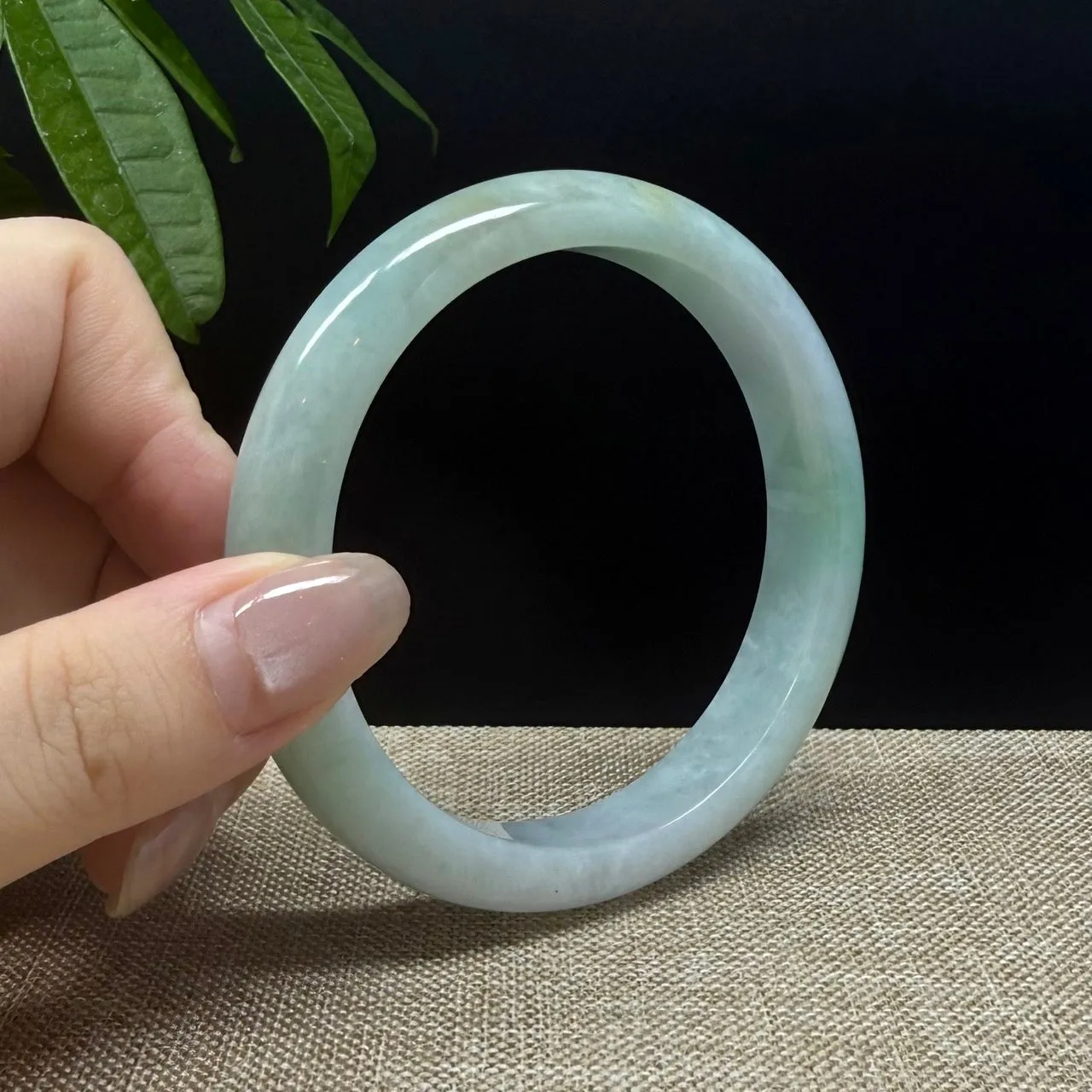 Genuine Burmese Green Jade Jadeite Bangle Bracelet ( 62.5mm )