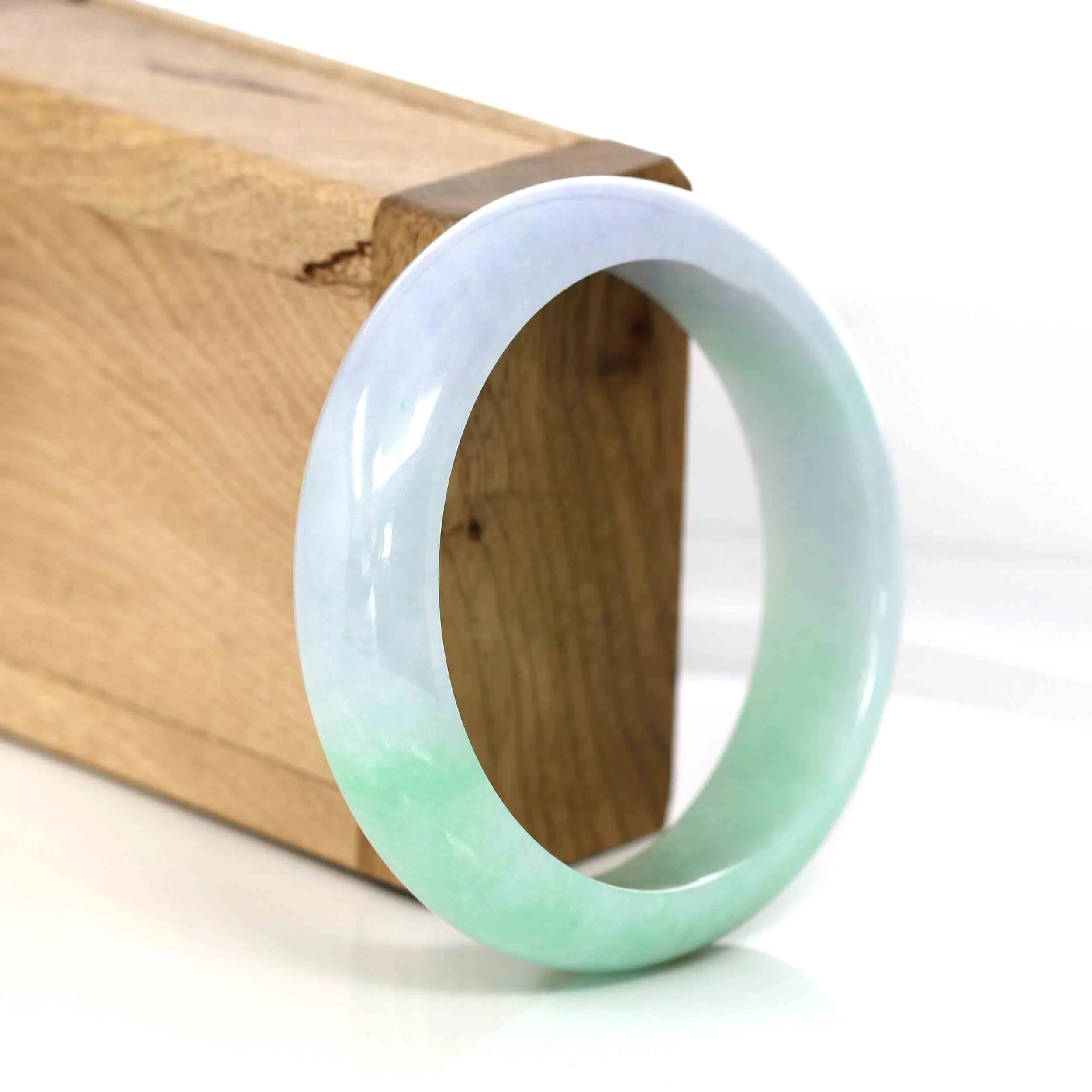 High-quality Lavender-Green Natural Burmese Jadeite Jade Bangle (57.12 mm ) #325