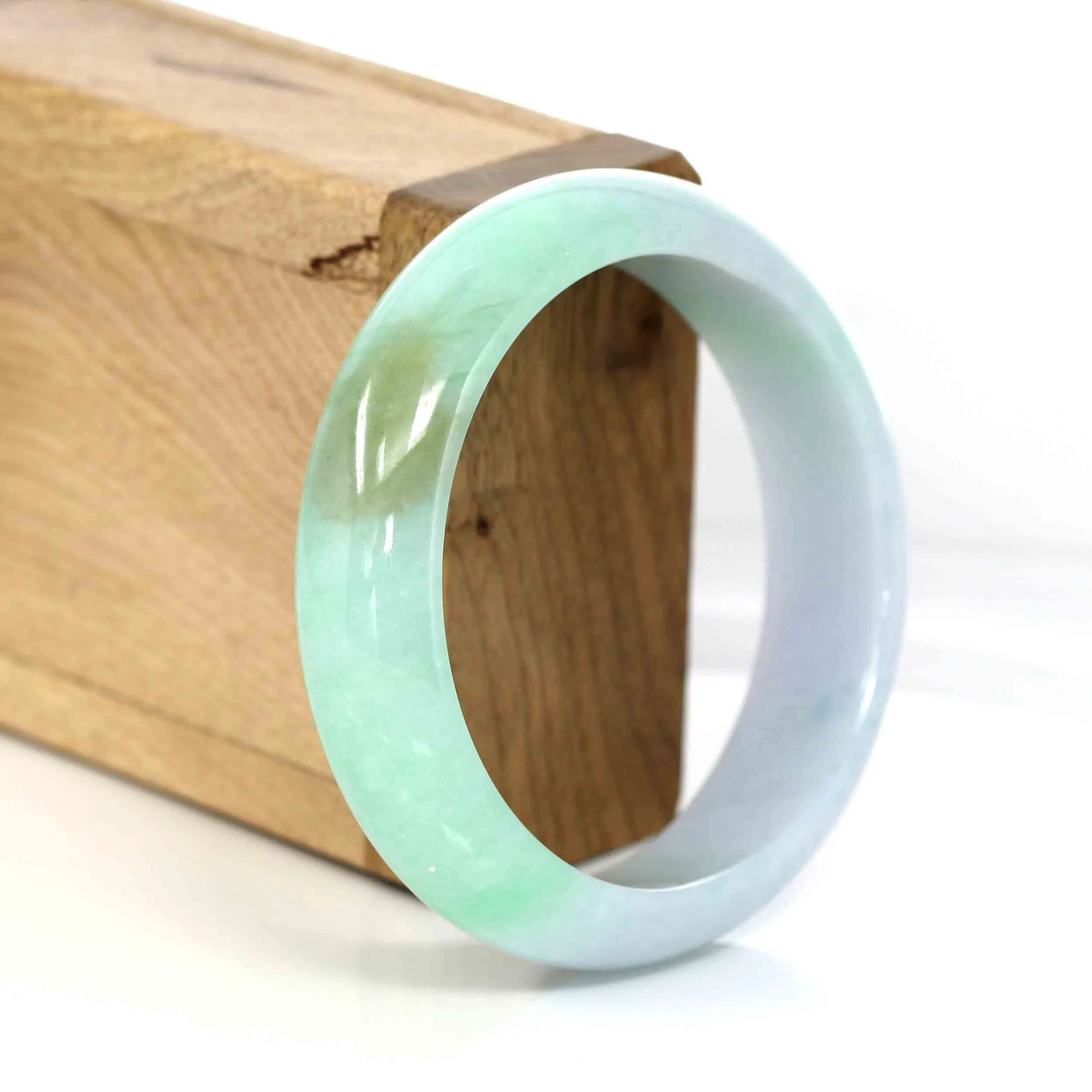 High-quality Lavender-Green Natural Burmese Jadeite Jade Bangle (57.12 mm ) #325