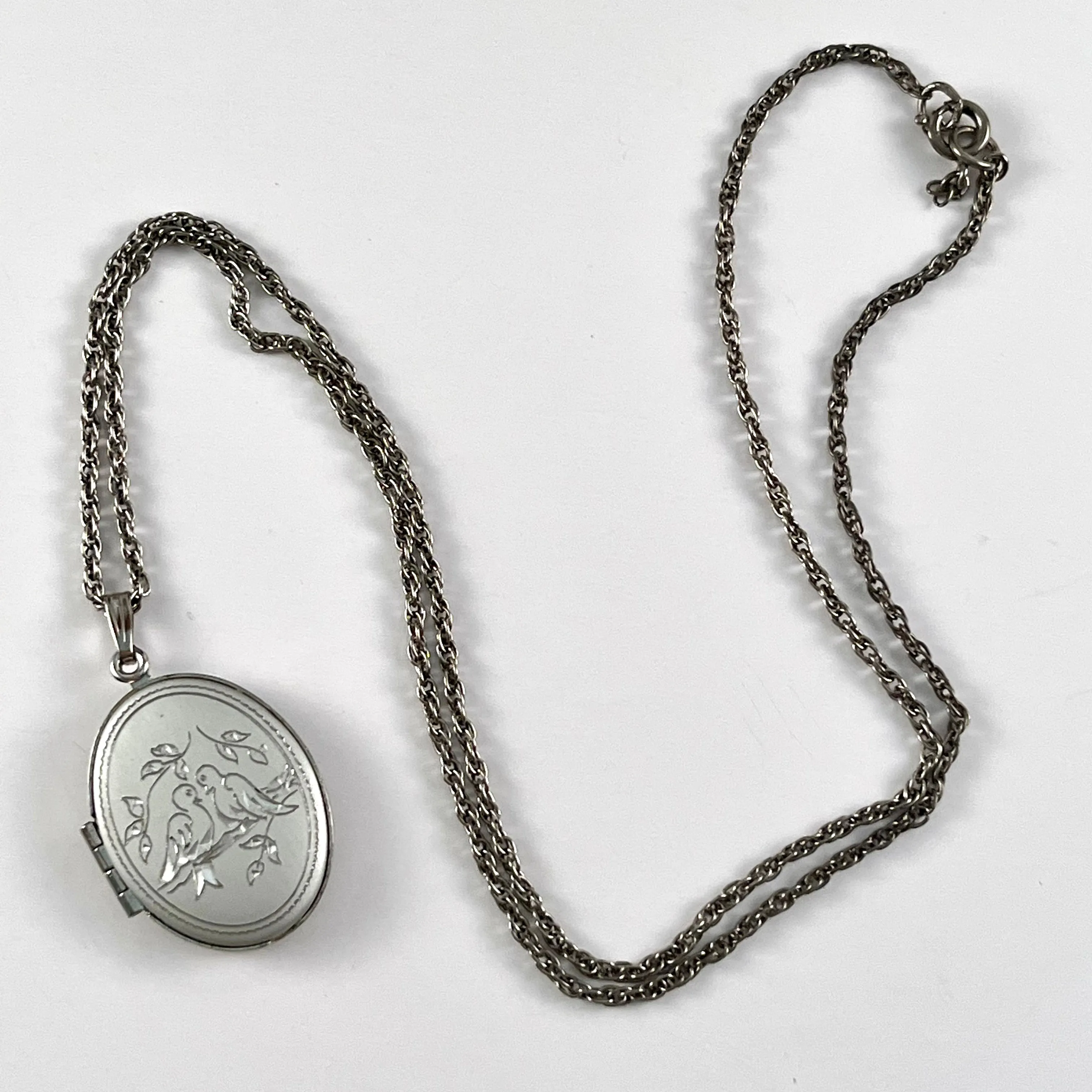 Late 70s/ Early 80s Etched Locket Necklace