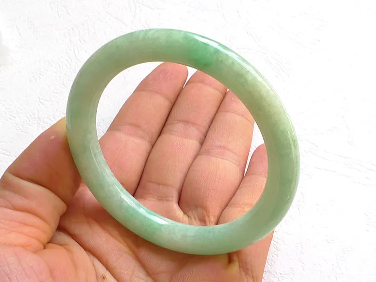 Natural Jade Bangle Jadeite Bangle Internal Diameter 52mm BER933