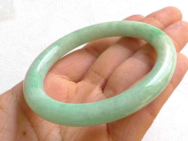 Natural Jade Bangle Jadeite Bangle Internal Diameter 52mm BER933