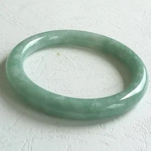 Natural Jade Bangle Jadeite Bangle Internal Diameter 53mm BER469