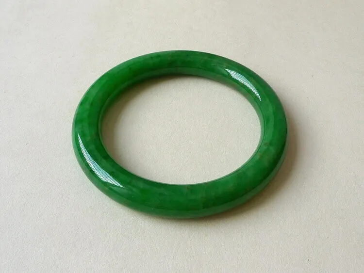 Natural Jade Bangle Jadeite Bangle Internal Diameter 57mm BER911