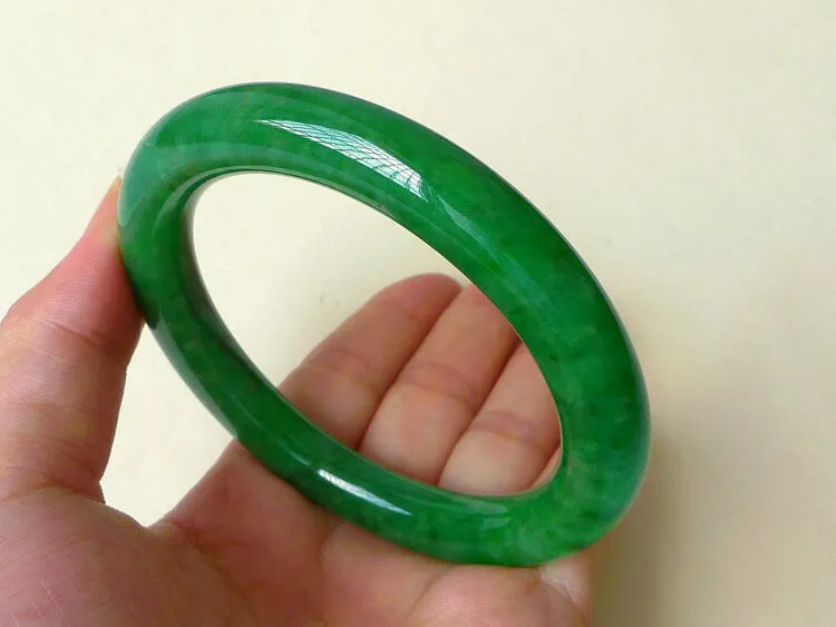 Natural Jade Bangle Jadeite Bangle Internal Diameter 57mm BER911