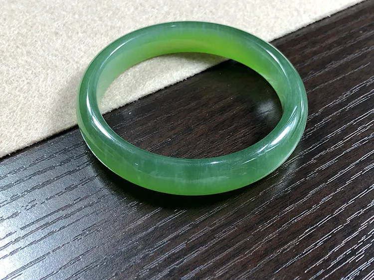 Natural Jade Bangle Nephrite Bangle Internal Diameter 60mm NBE014