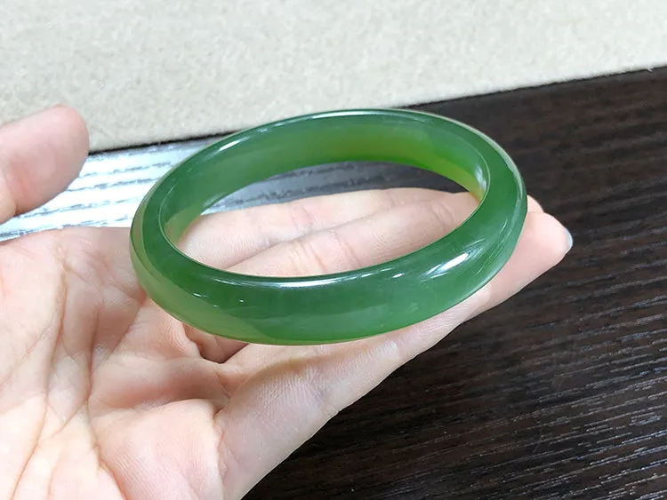 Natural Jade Bangle Nephrite Bangle Internal Diameter 60mm NBE014