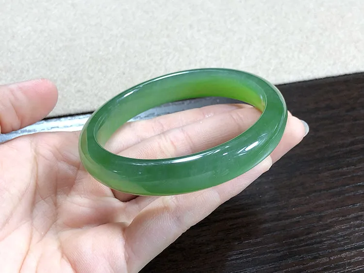 Natural Jade Bangle Nephrite Bangle Internal Diameter 60mm NBE014