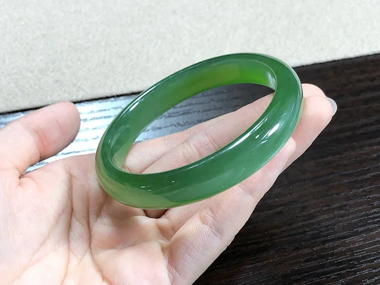 Natural Jade Bangle Nephrite Bangle Internal Diameter 60mm NBE014