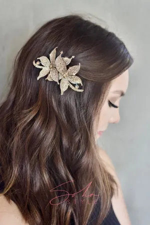 Overlap Flower Barrette