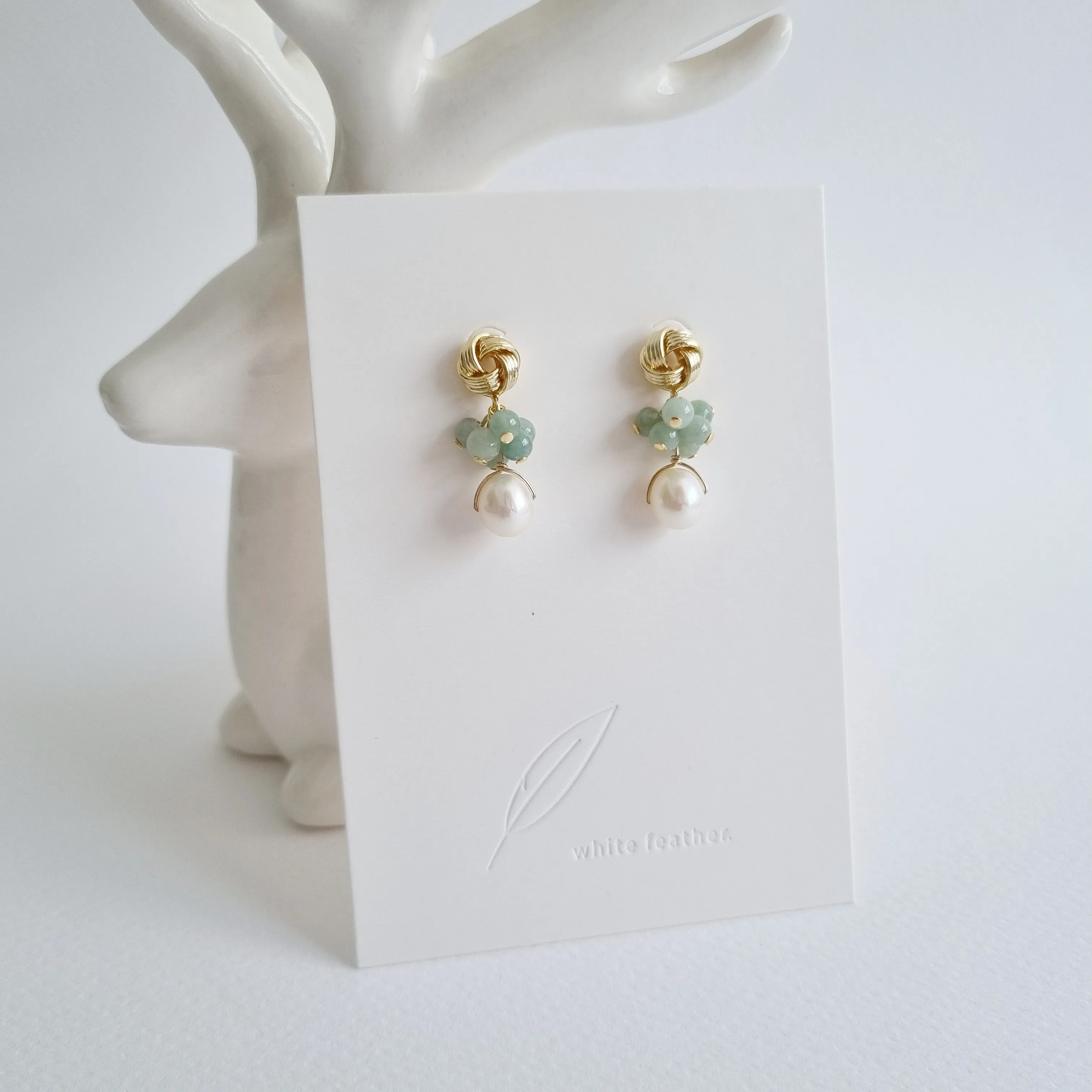 Regina Earrings / Jade / Freshwater Pearl